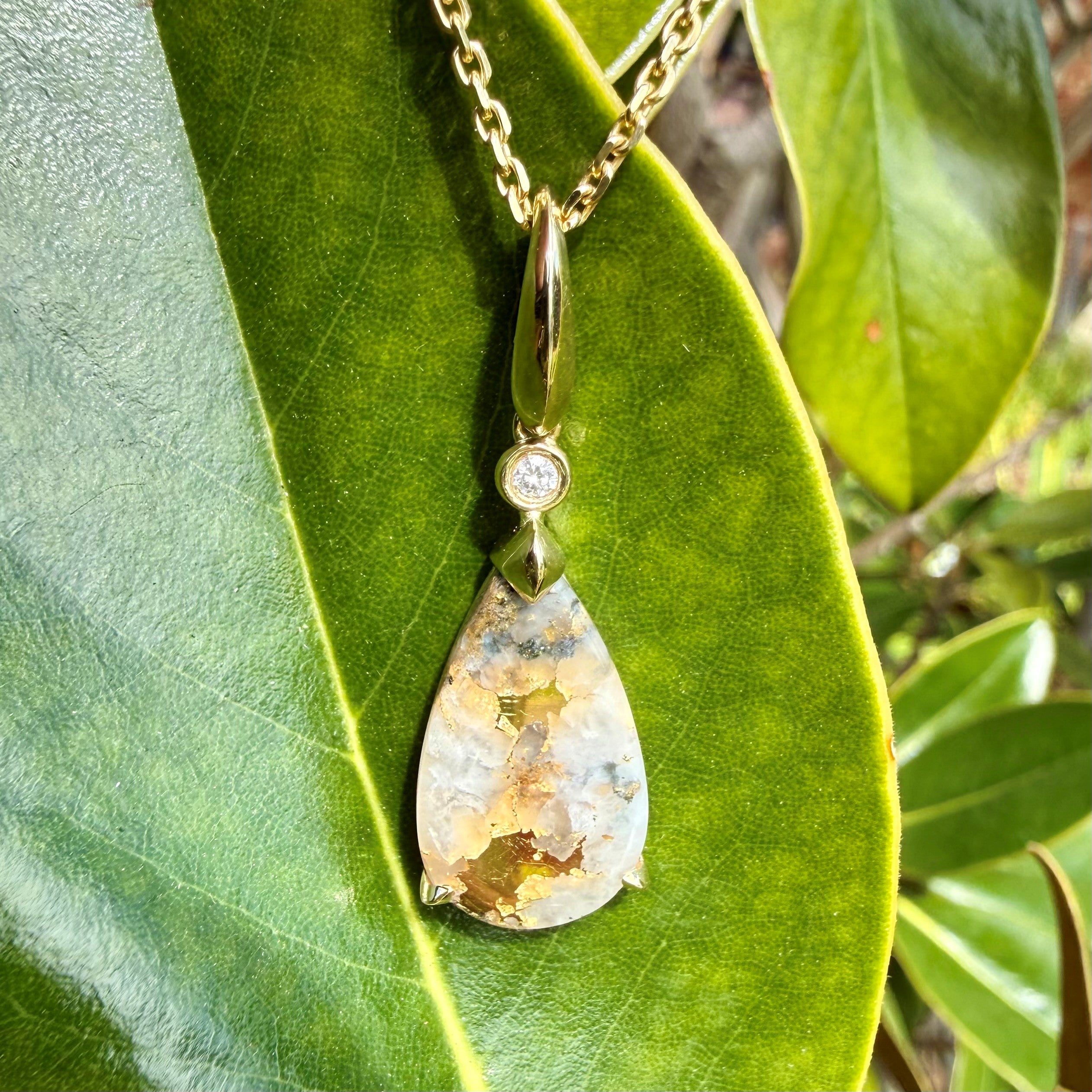 Pear Gold Quartz Diamond Pendant
