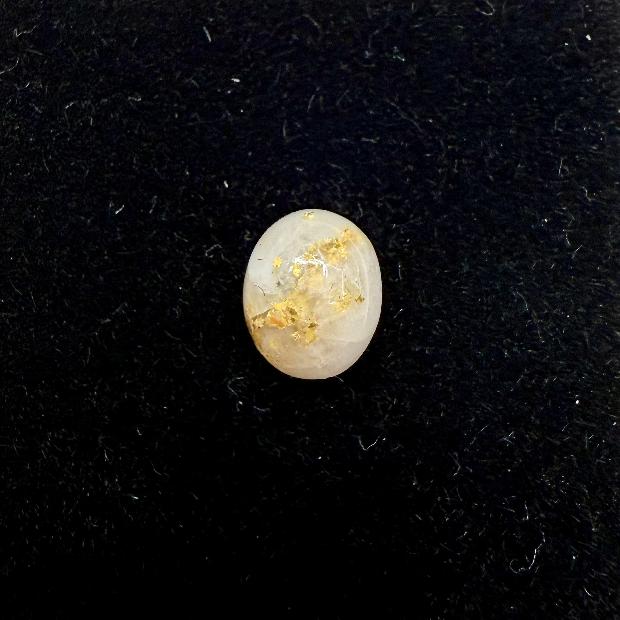 2.20ct Oval Gold Vein Quartz