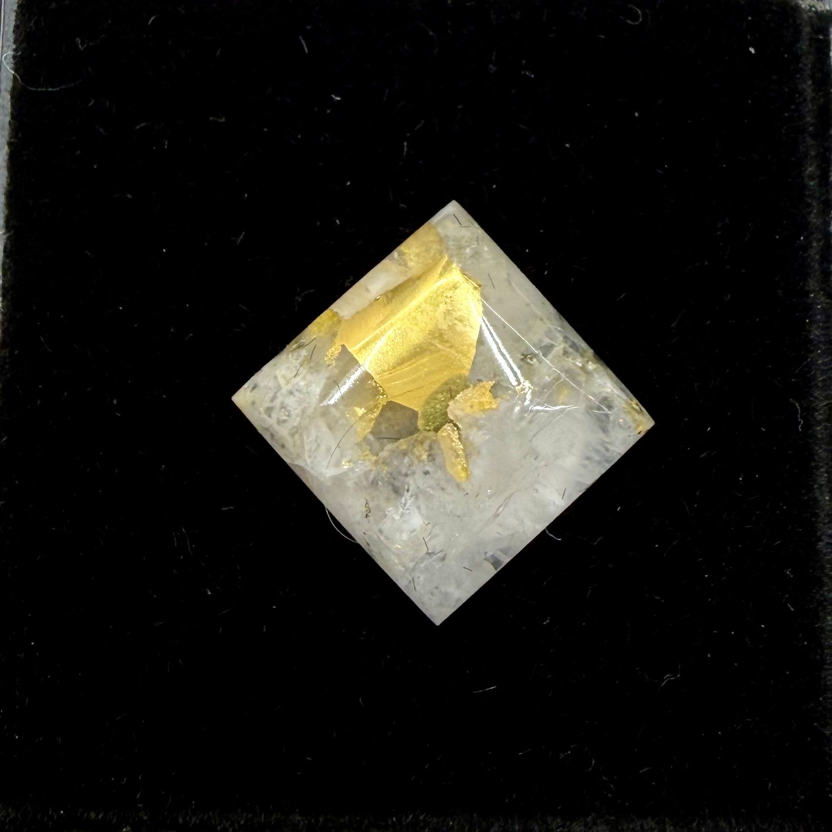 8.00ct Square Gold Vein Quartz