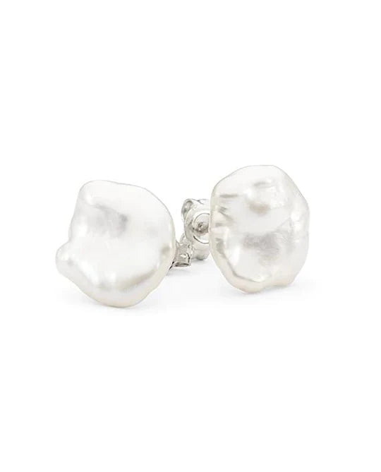 The Pebble Studs