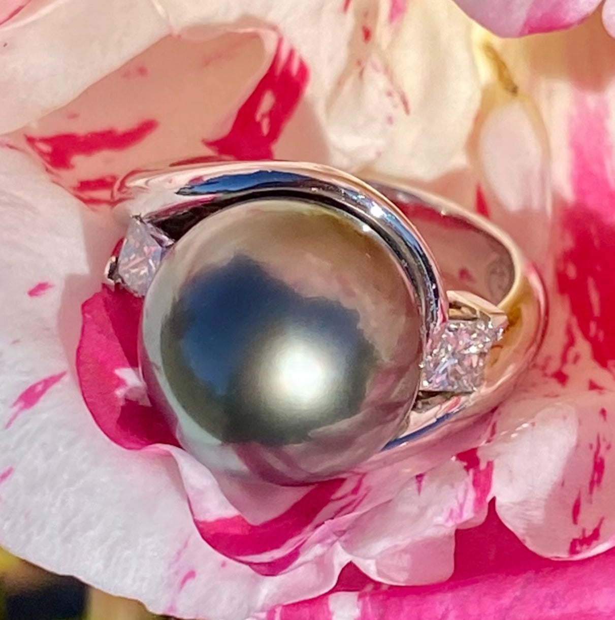 Tahitian Pearl Wave Ring
