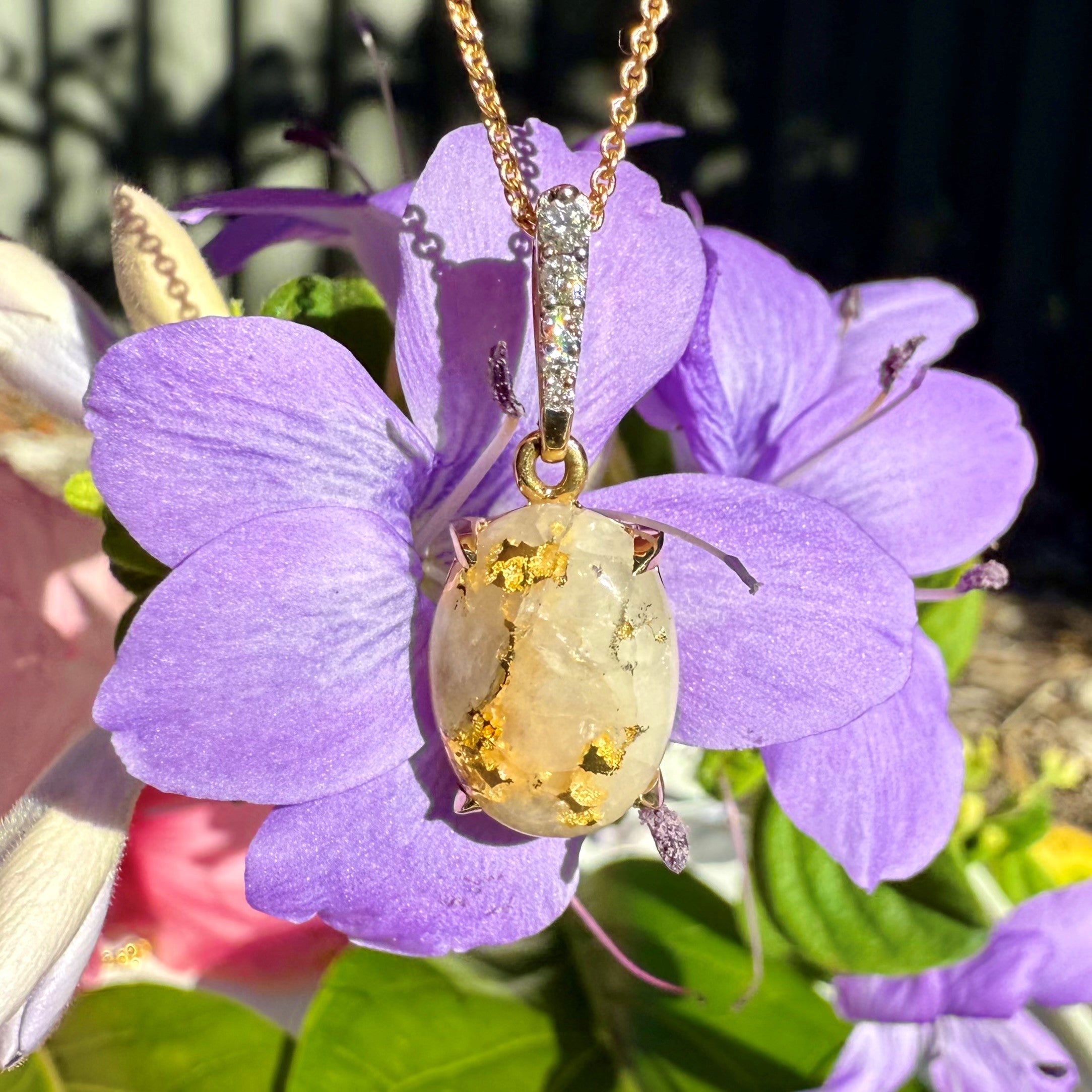 Oval Gold Quartz Pendant