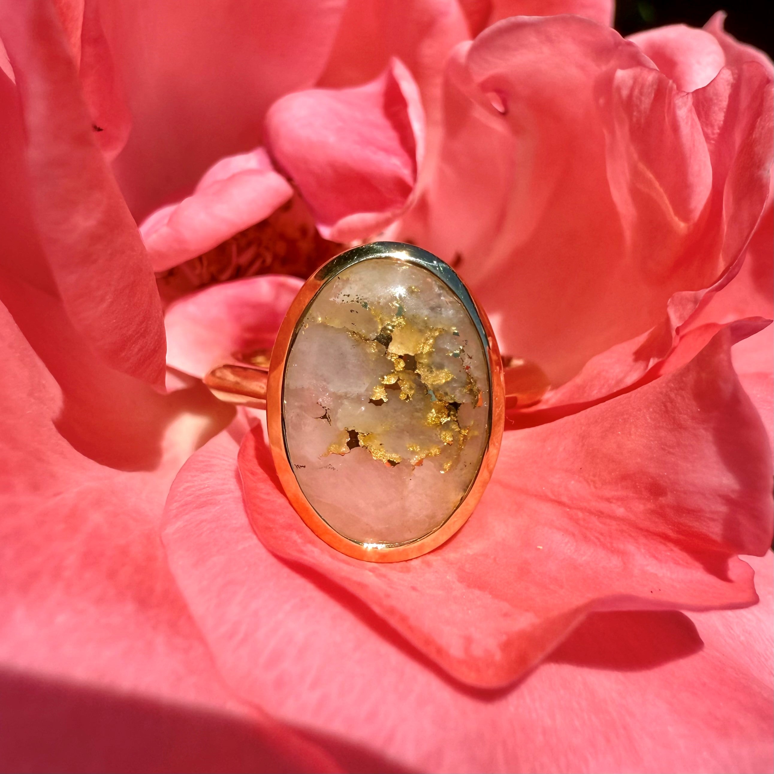 Oval Gold Quartz Ring